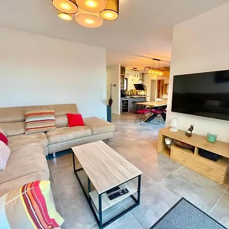 Villa Avec Piscine Proche Plages *