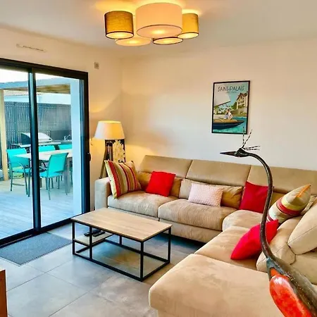 Avec Piscine Proche Plages Villa